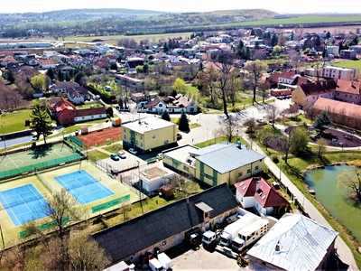 Popis: https://d18-a.sdn.cz/d_18/c_img_QL_J5/sFG6HR.jpeg?fl=res,400,300,3|shr,,20|jpg,90