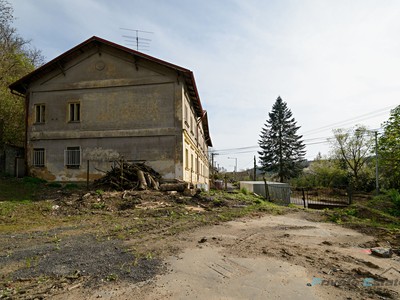 Popis: https://d18-a.sdn.cz/d_18/c_img_QR_MD/QFrBATn.jpeg?fl=res,400,300,3|shr,,20|jpg,90