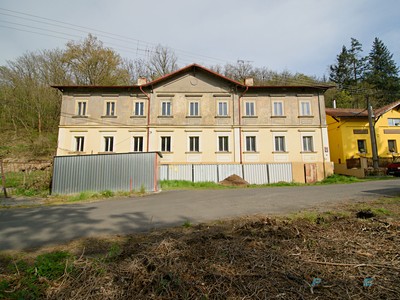 Popis: https://d18-a.sdn.cz/d_18/c_img_QO_K1/W1hBmHx.jpeg?fl=res,400,300,3|shr,,20|jpg,90