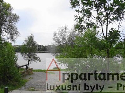 Popis: https://d18-a.sdn.cz/d_18/c_img_QR_MD/wFkR2c.jpeg?fl=res,400,300,3|shr,,20|jpg,90