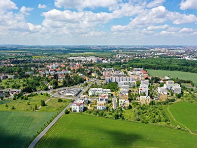 Popis: https://d18-a.sdn.cz/d_18/c_img_QI_Jh/X4TBuWK.jpeg?fl=res,400,300,3|shr,,20|jpg,90