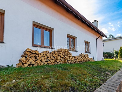 Popis: https://d18-a.sdn.cz/d_18/c_img_QK_Jj/5o6D8z.jpeg?fl=res,400,300,3|shr,,20|jpg,90